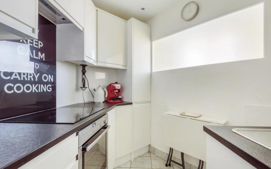 Flat Westbourne Terrace in City of Westminster