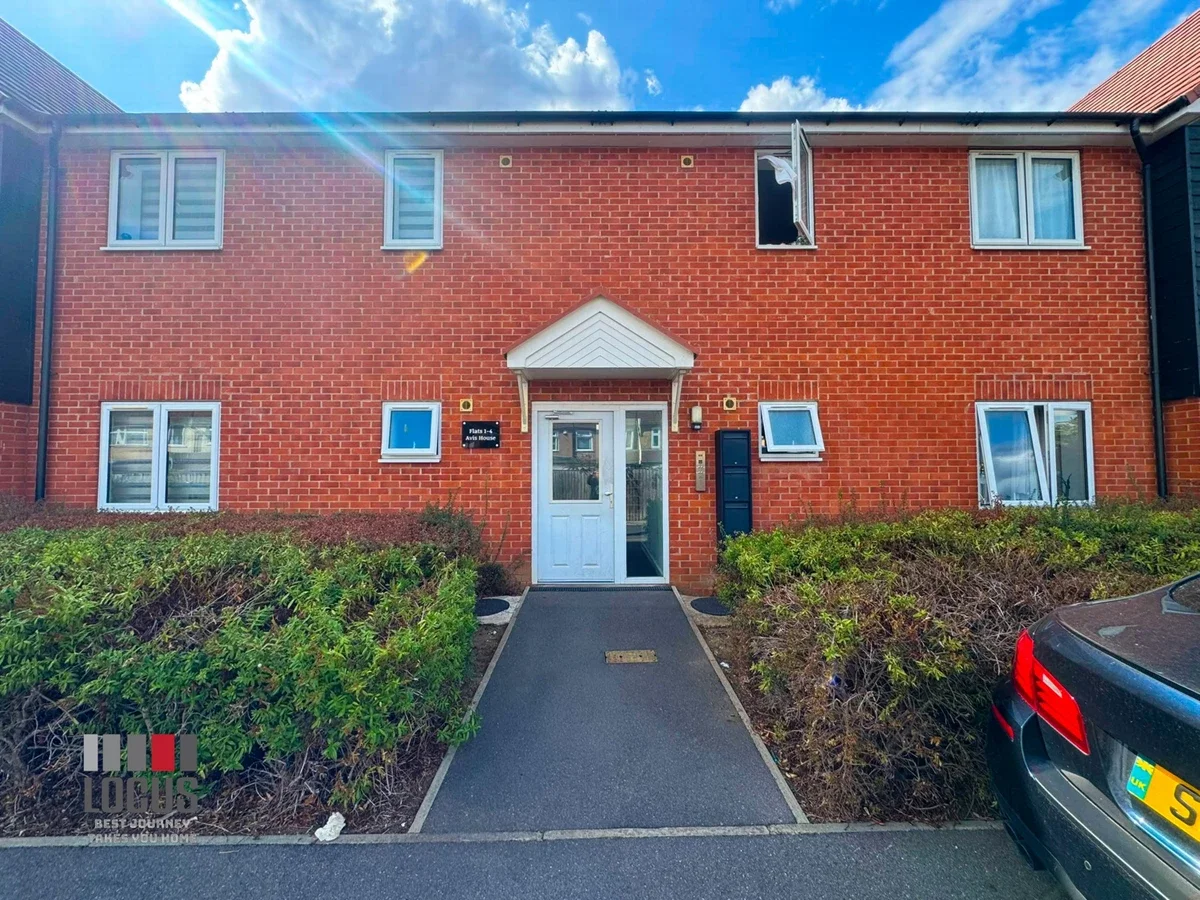 Flat Mina Terrace in Greater London