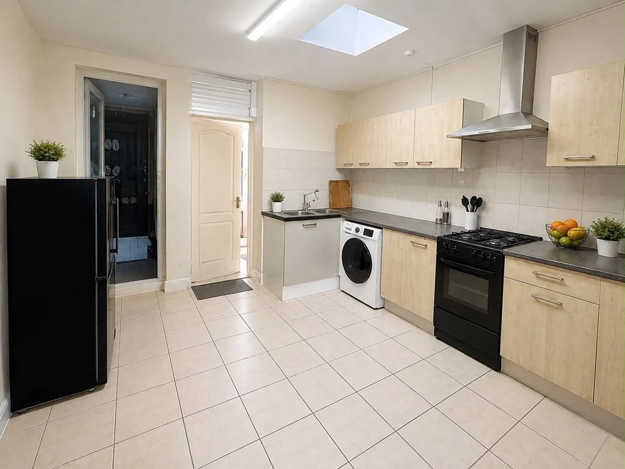 Room Albion Road in Greater London