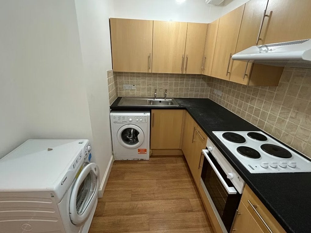 Flat Montague Street in City of Edinburgh