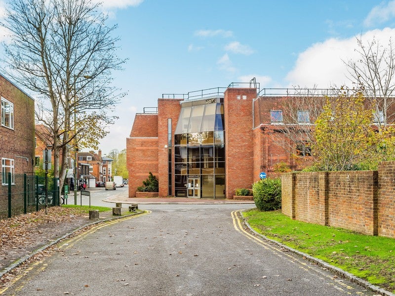 Flat Bancroft Court in Reigate and Banstead