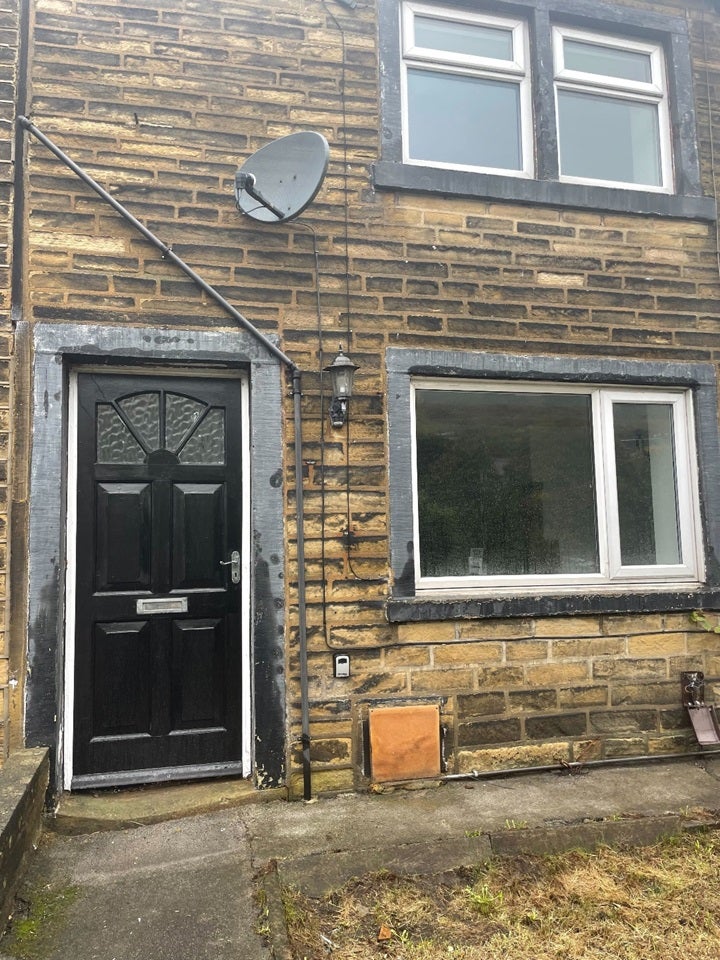 House Crossley Terrace North in Calderdale