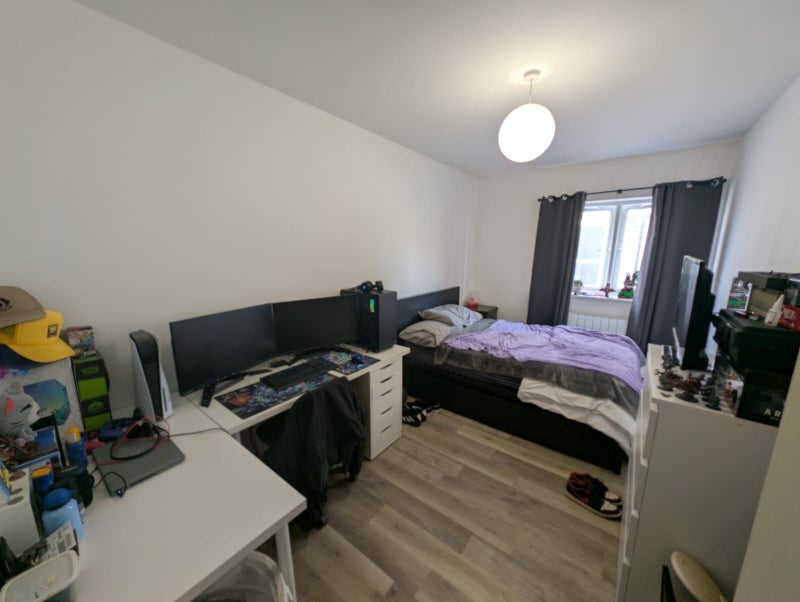 Room Charlton Road in Bristol