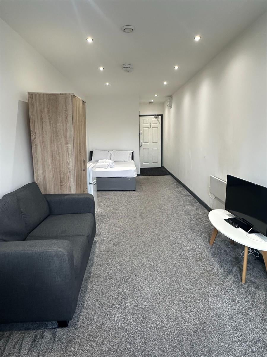 Room Anlaby Road in Hull
