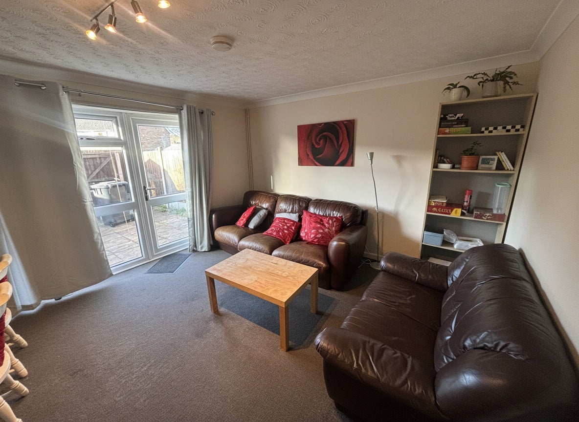 Flat Saxton Close in Nottingham