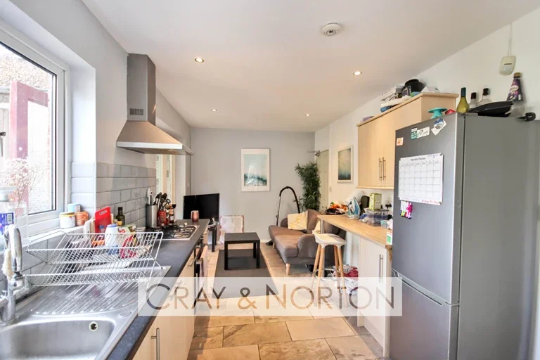Flat Coleridge Road in London