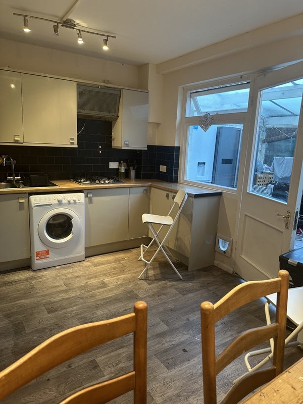 Room Caroline Close in Greater London