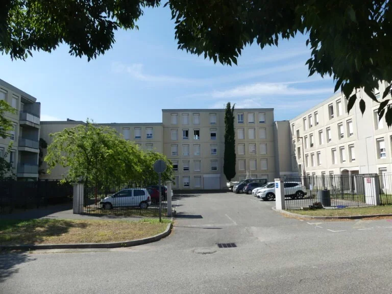 Flat Rue Alphonse Daudet in Loriol-sur-Drôme