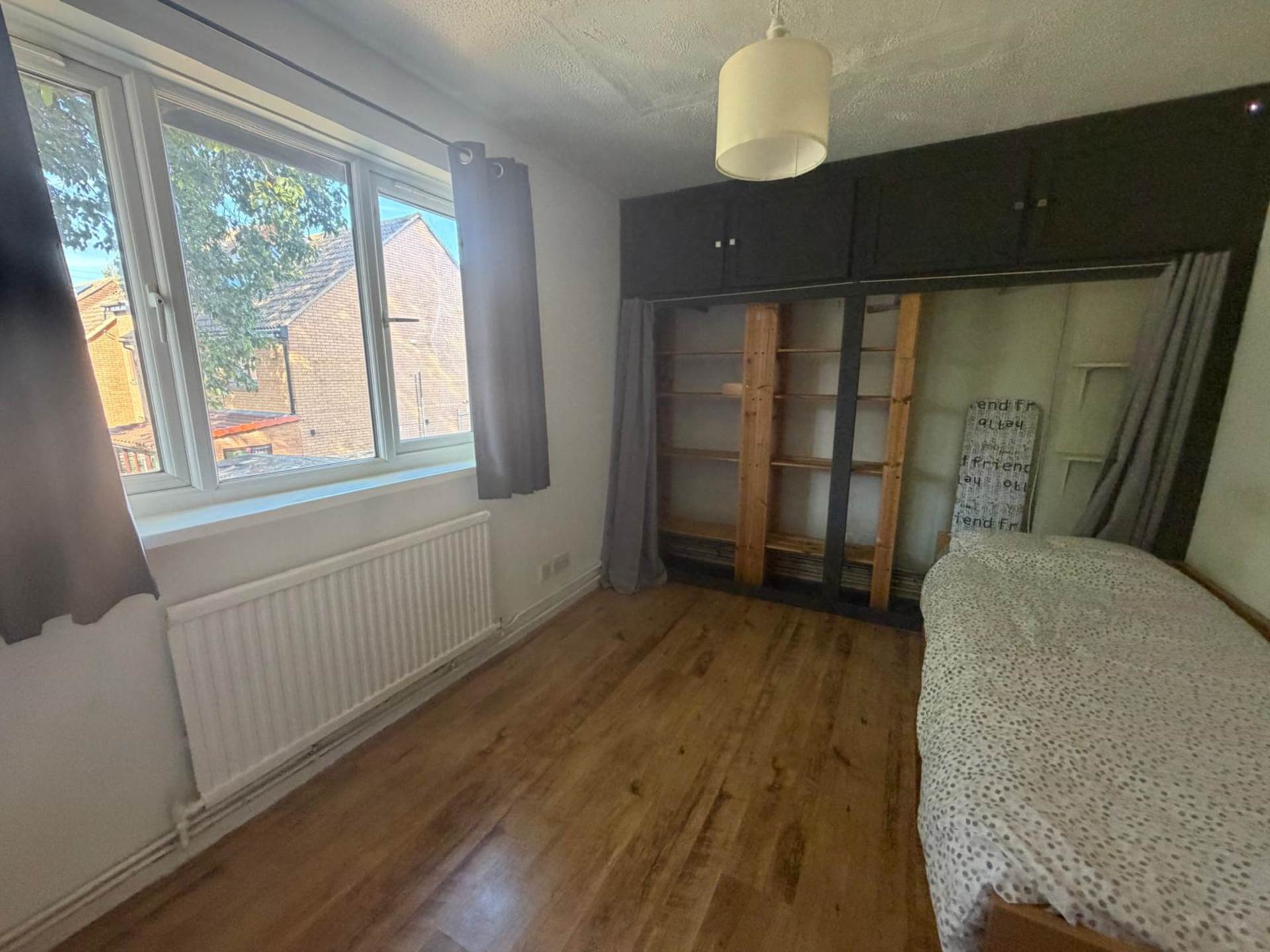 House Bayne Close in Greater London