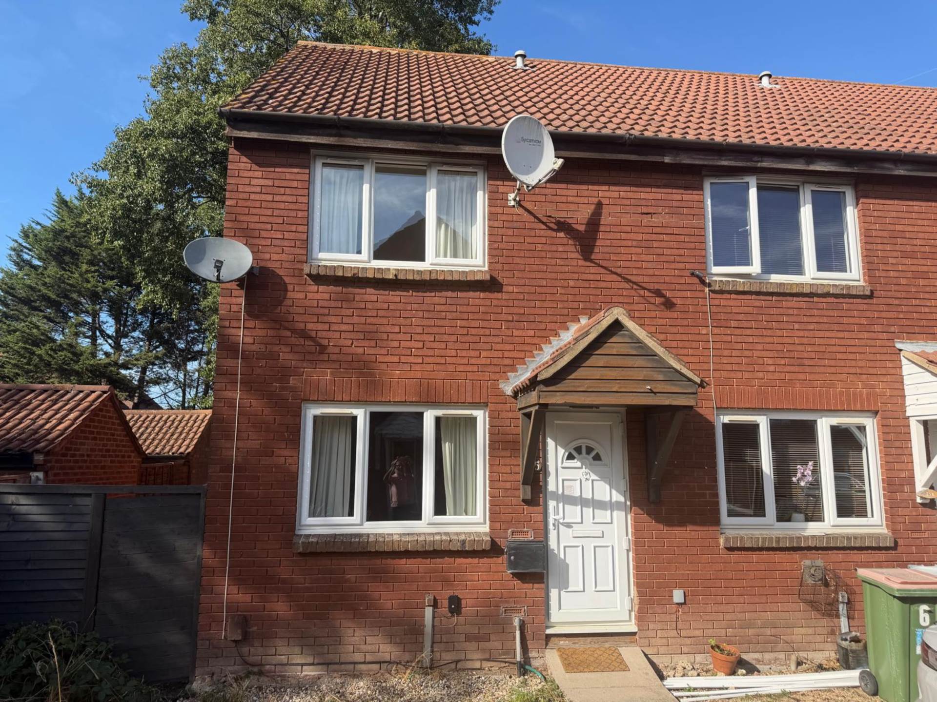 House Bayne Close in Greater London