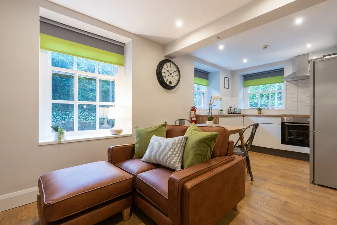 Flat Eskdale Terrace in Newcastle upon Tyne