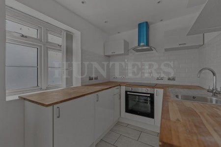 Flat Acton Lane in Greater London