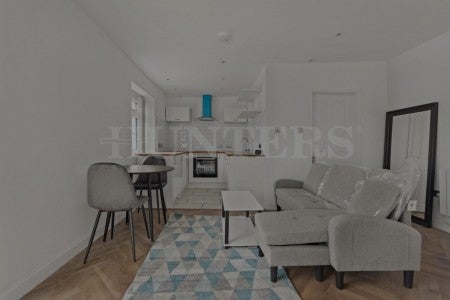 Flat Acton Lane in Greater London