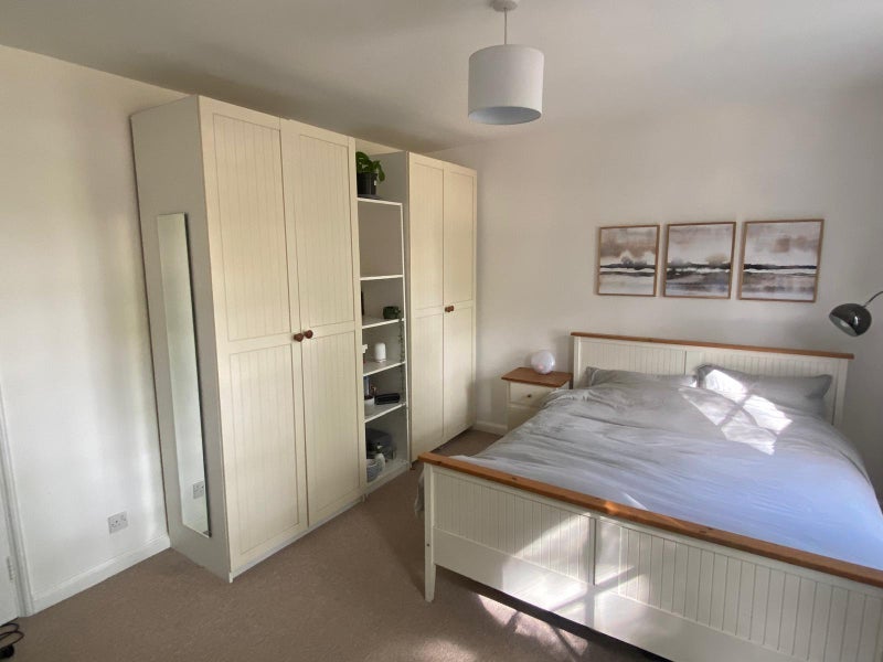 Room John Spencer Square in Greater London