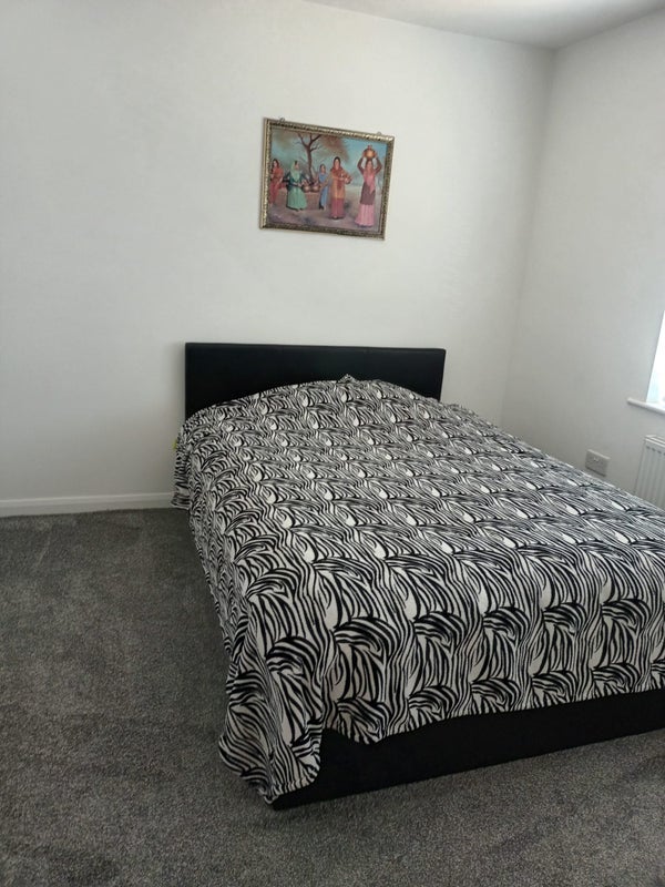 Room St Luke's Road in Coventry
