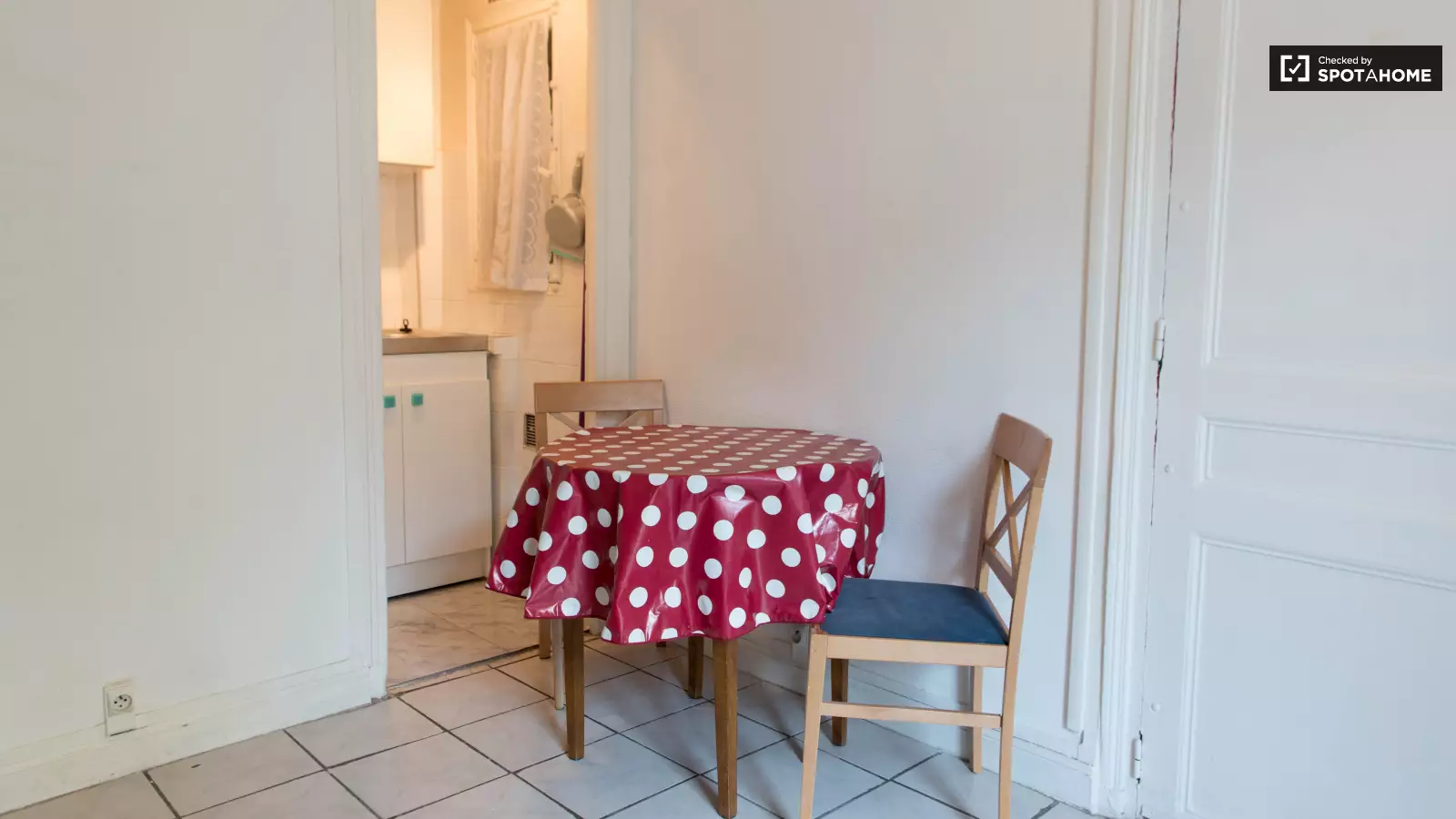 Appartement Rue du Maroc à Paris
