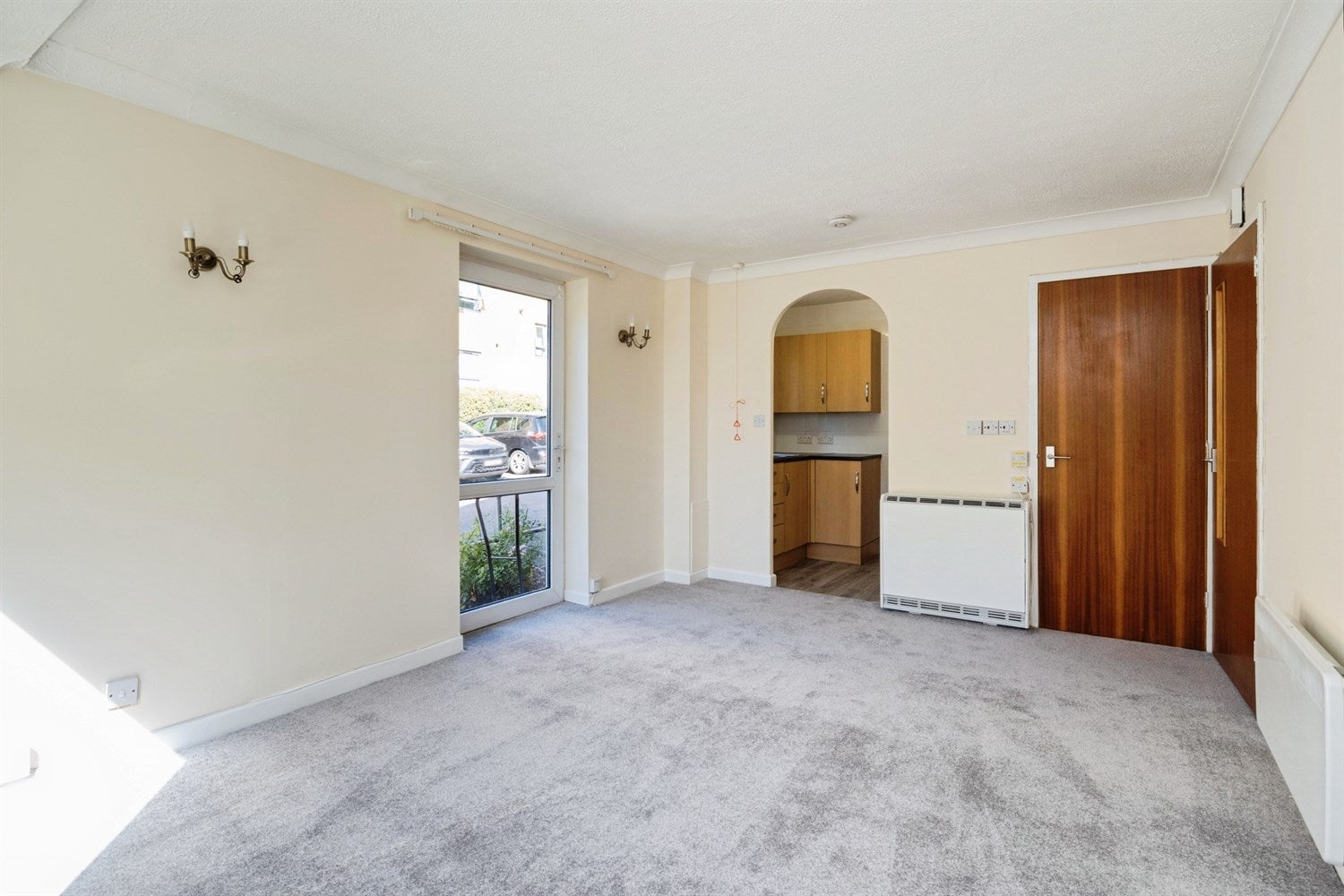Flat Mount Echo Drive in Greater London