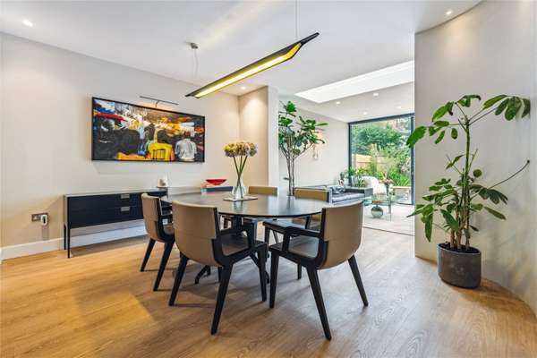 House Shottfield Avenue in Greater London