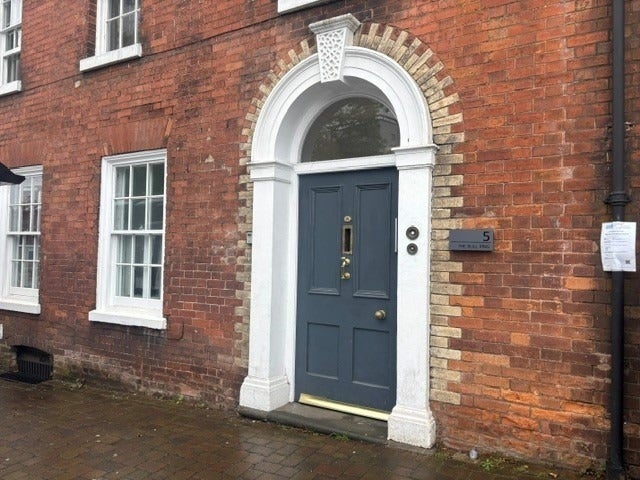 Flat Castle Street in Worcester