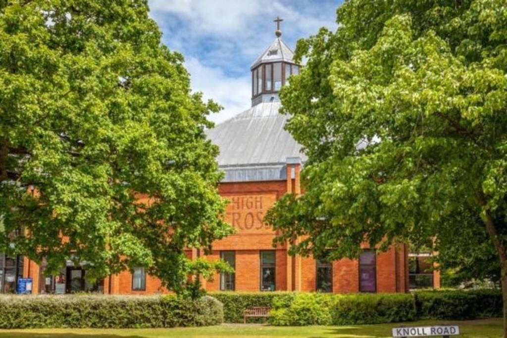 Flat Townside Place in Surrey Heath