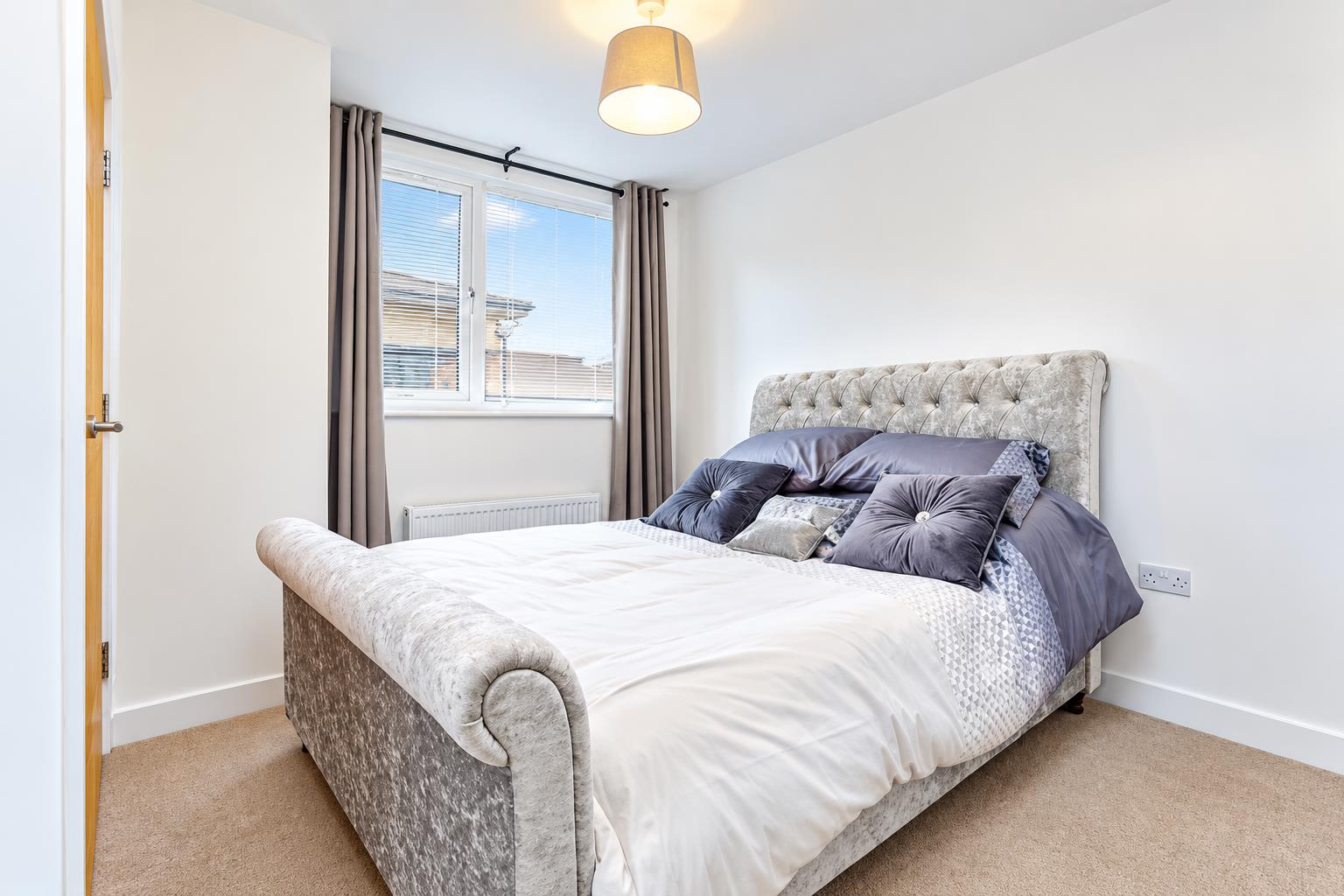 Flat Townside Place in Surrey Heath