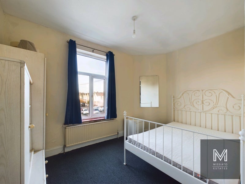 Room Ashley Down Road in Bristol