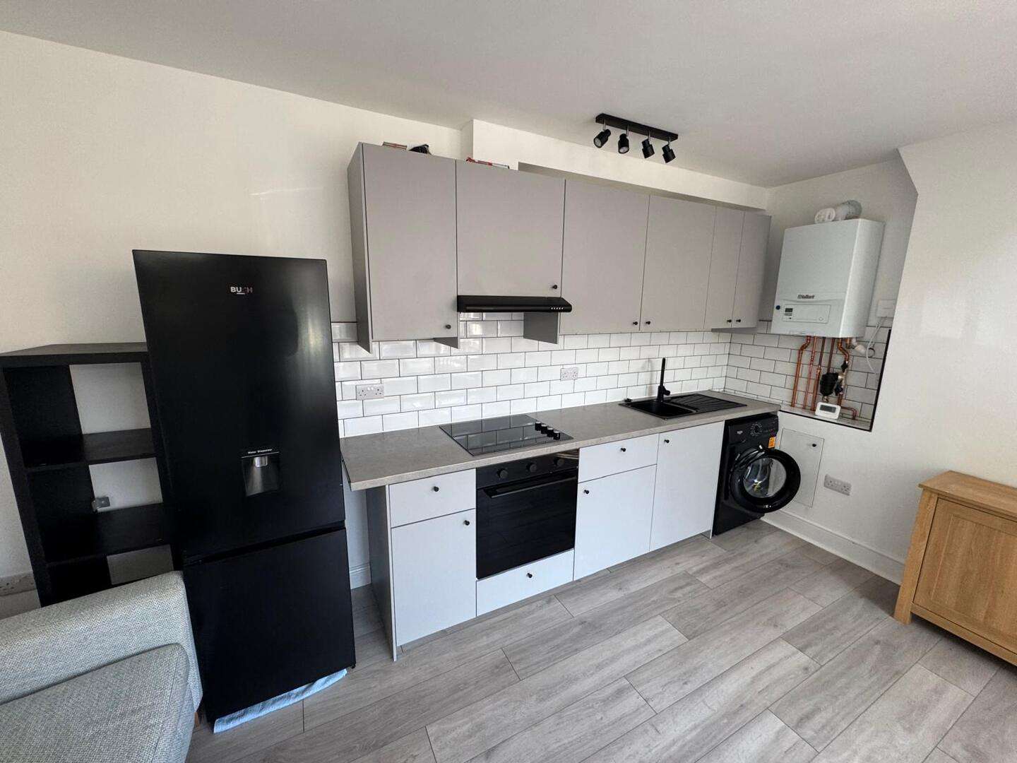 Flat Priory Road in Dartford