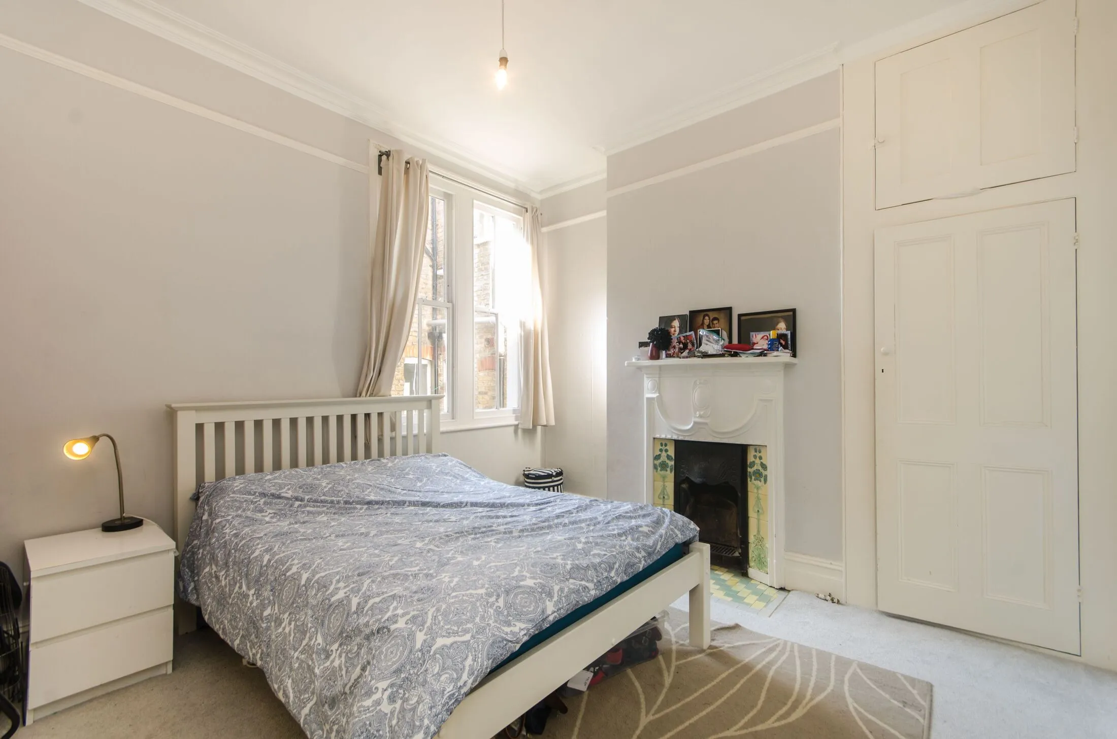 Flat Glencairn Road in Greater London
