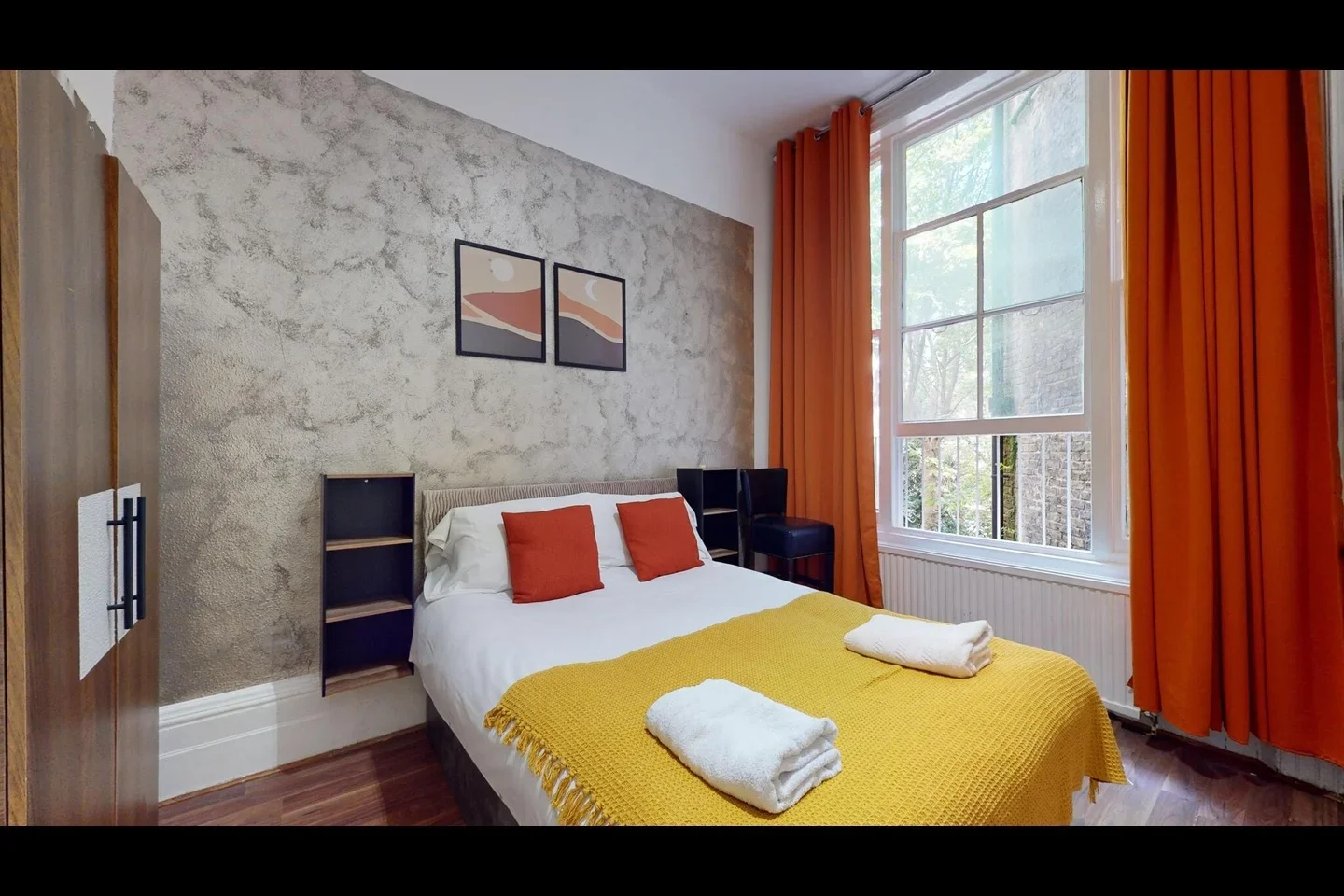 Flat Knaresborough Place in Greater London