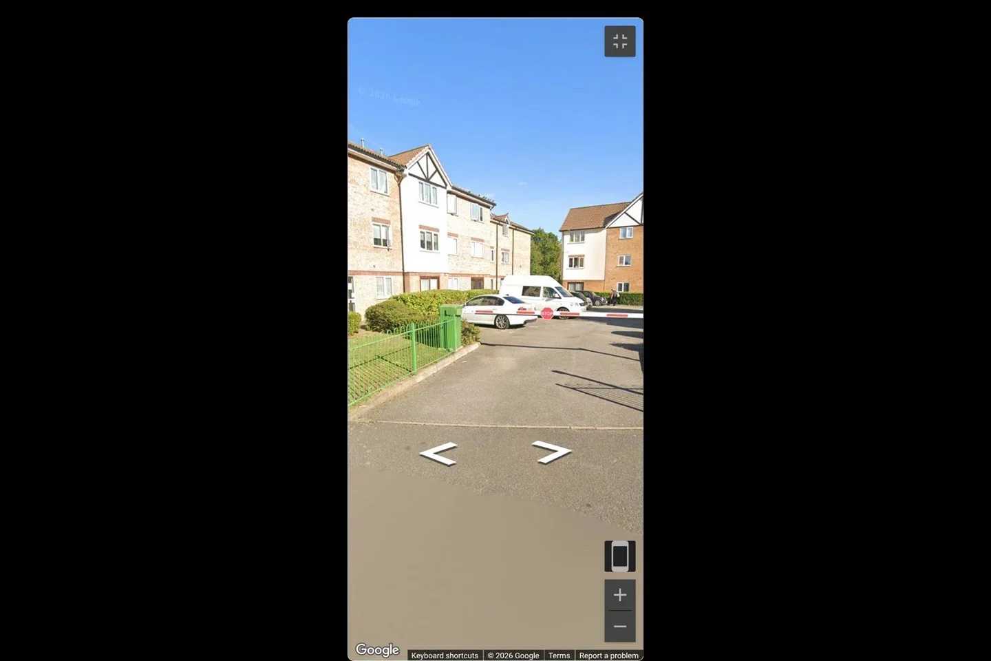 Flat Raven Close in Greater London