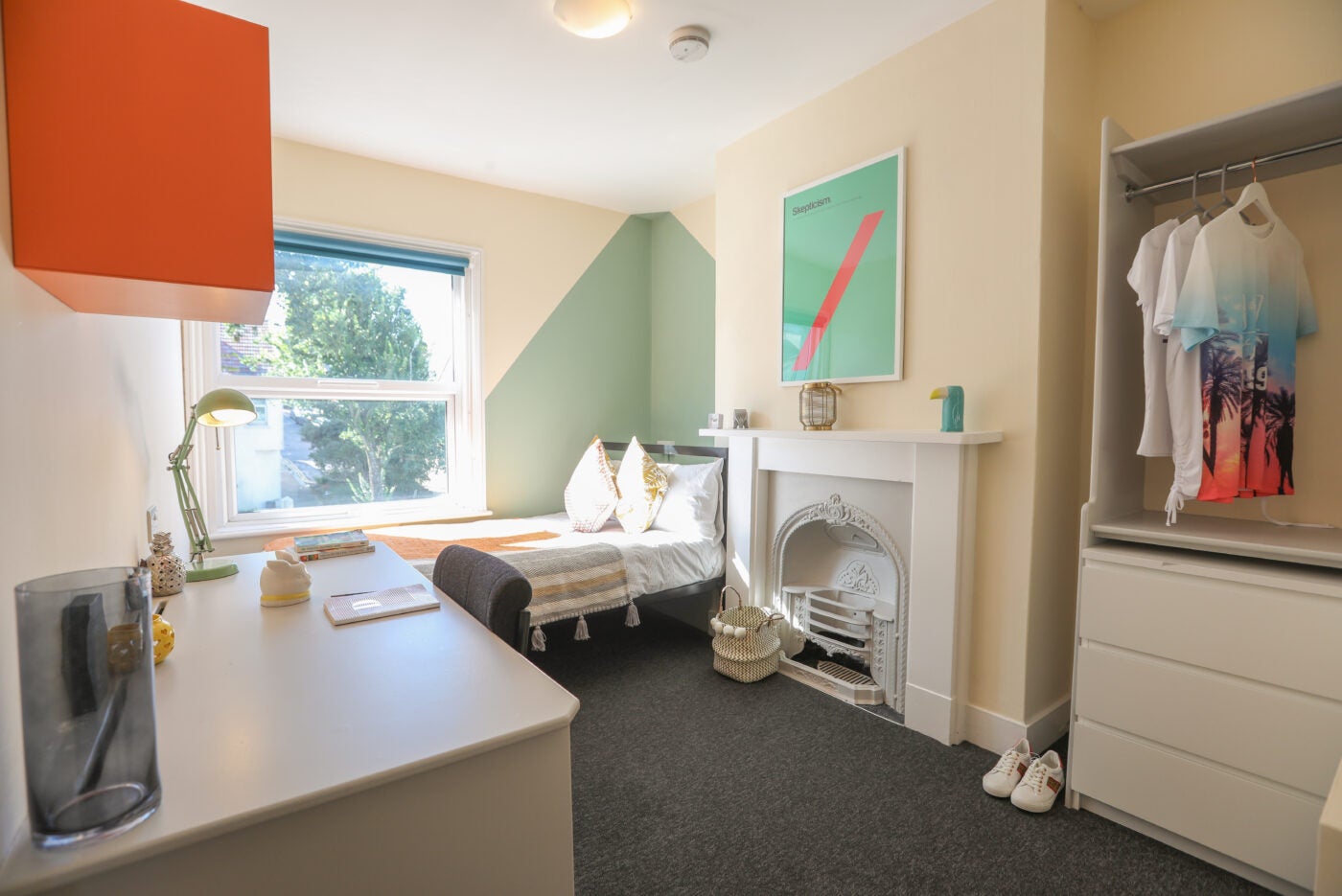 Flat Elm Grove in Brighton