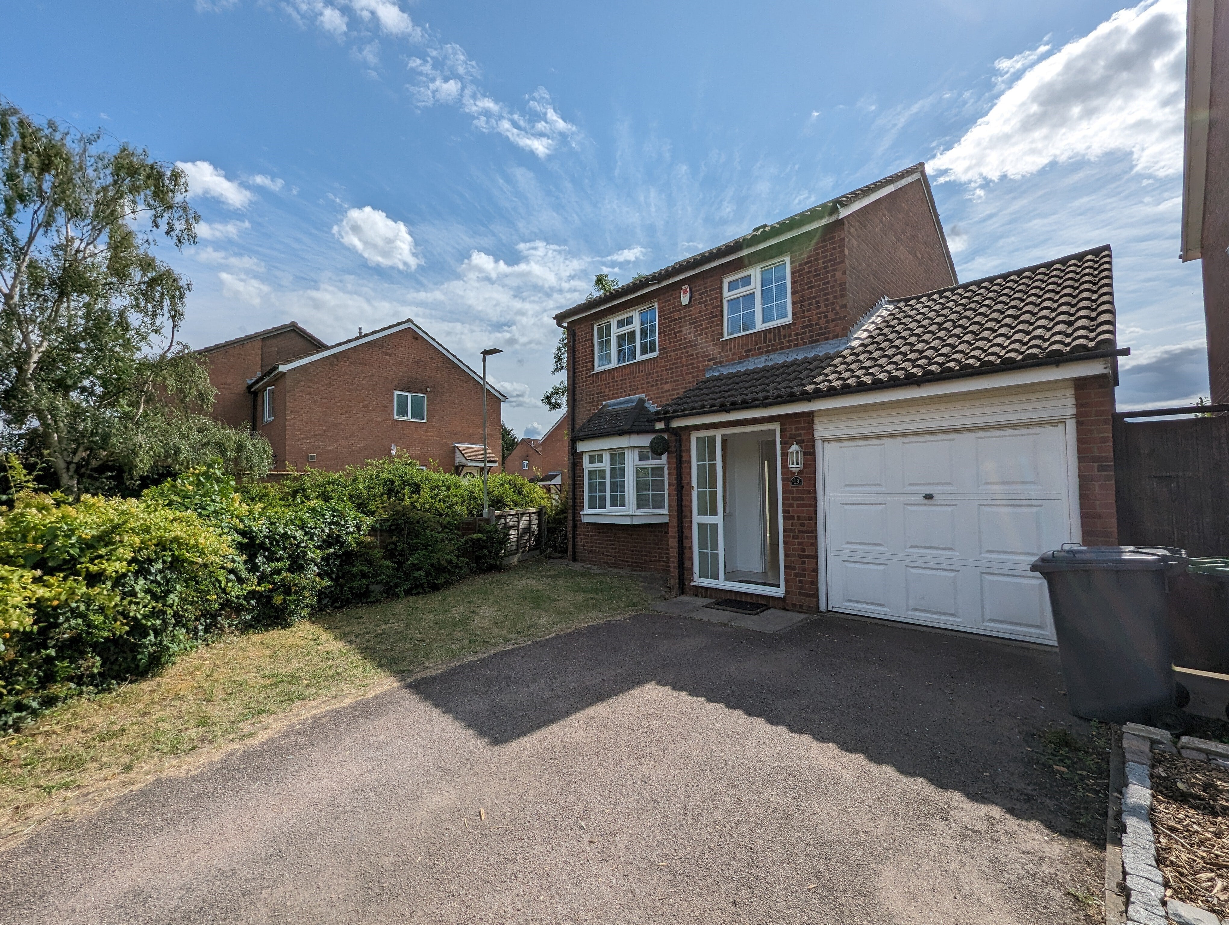 House Brampton Close in Bedford