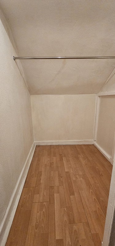 Room Cedric Street in Salford