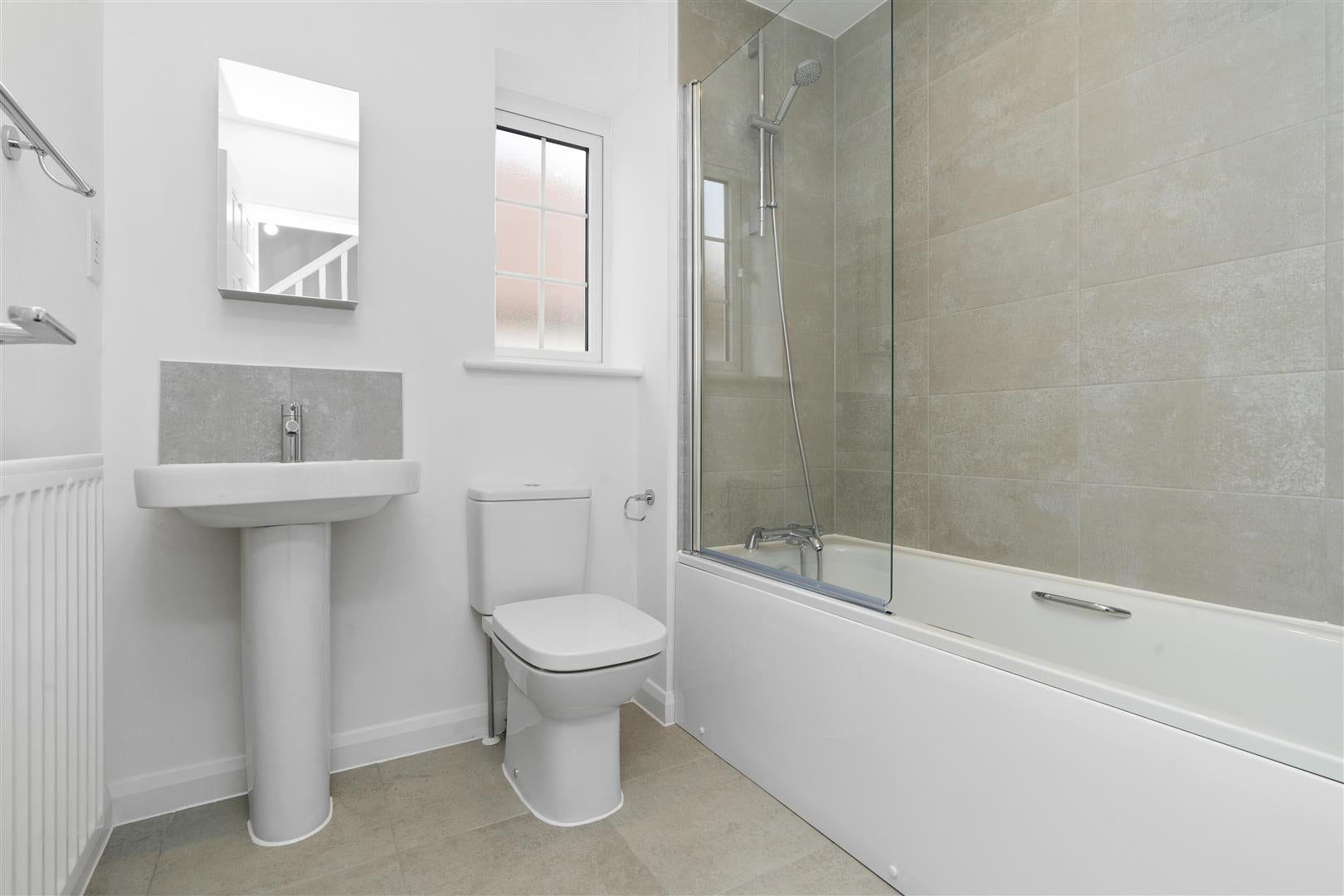House Discovery Close in Braintree