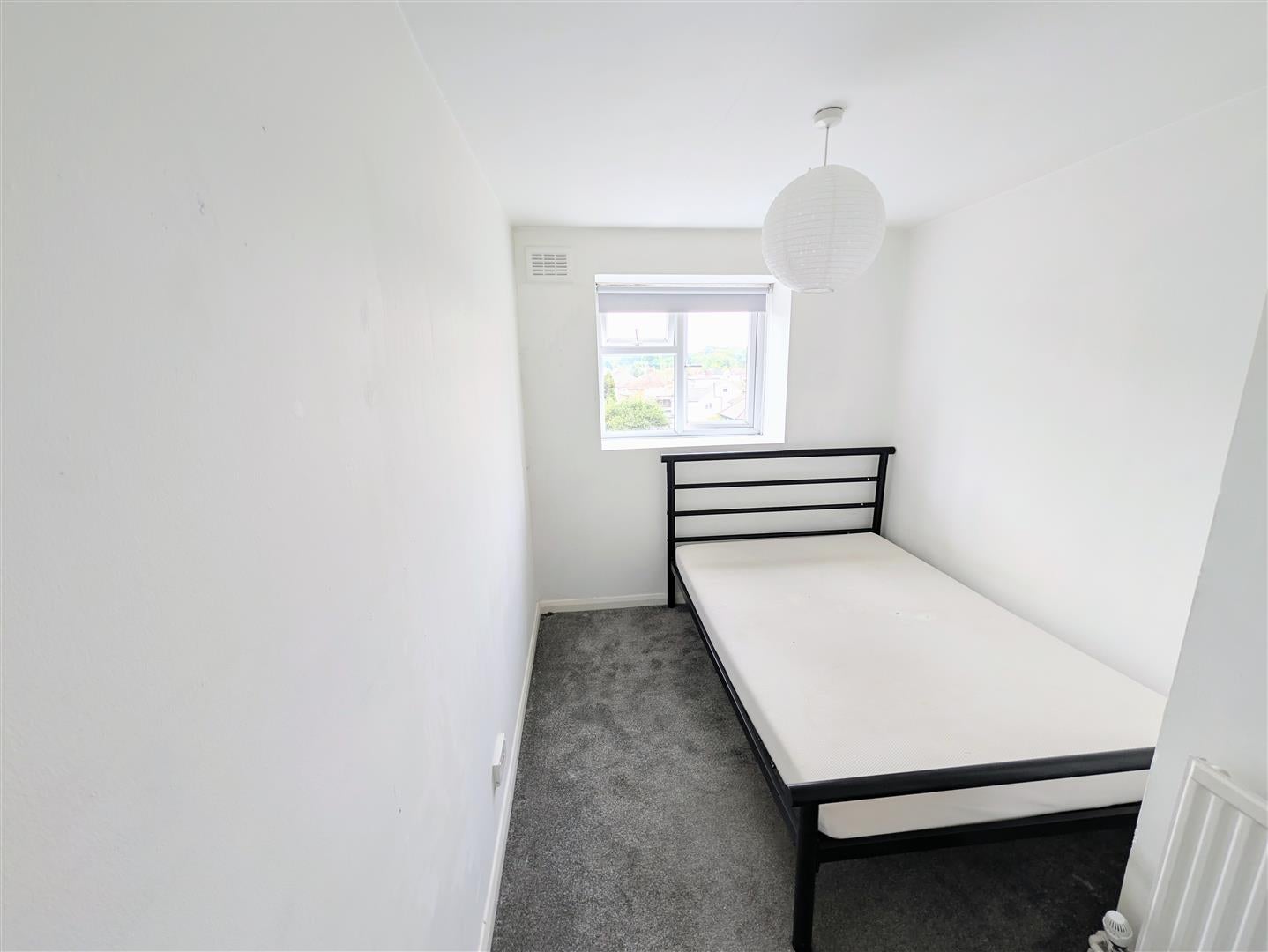 Flat Beverley Way in Greater London