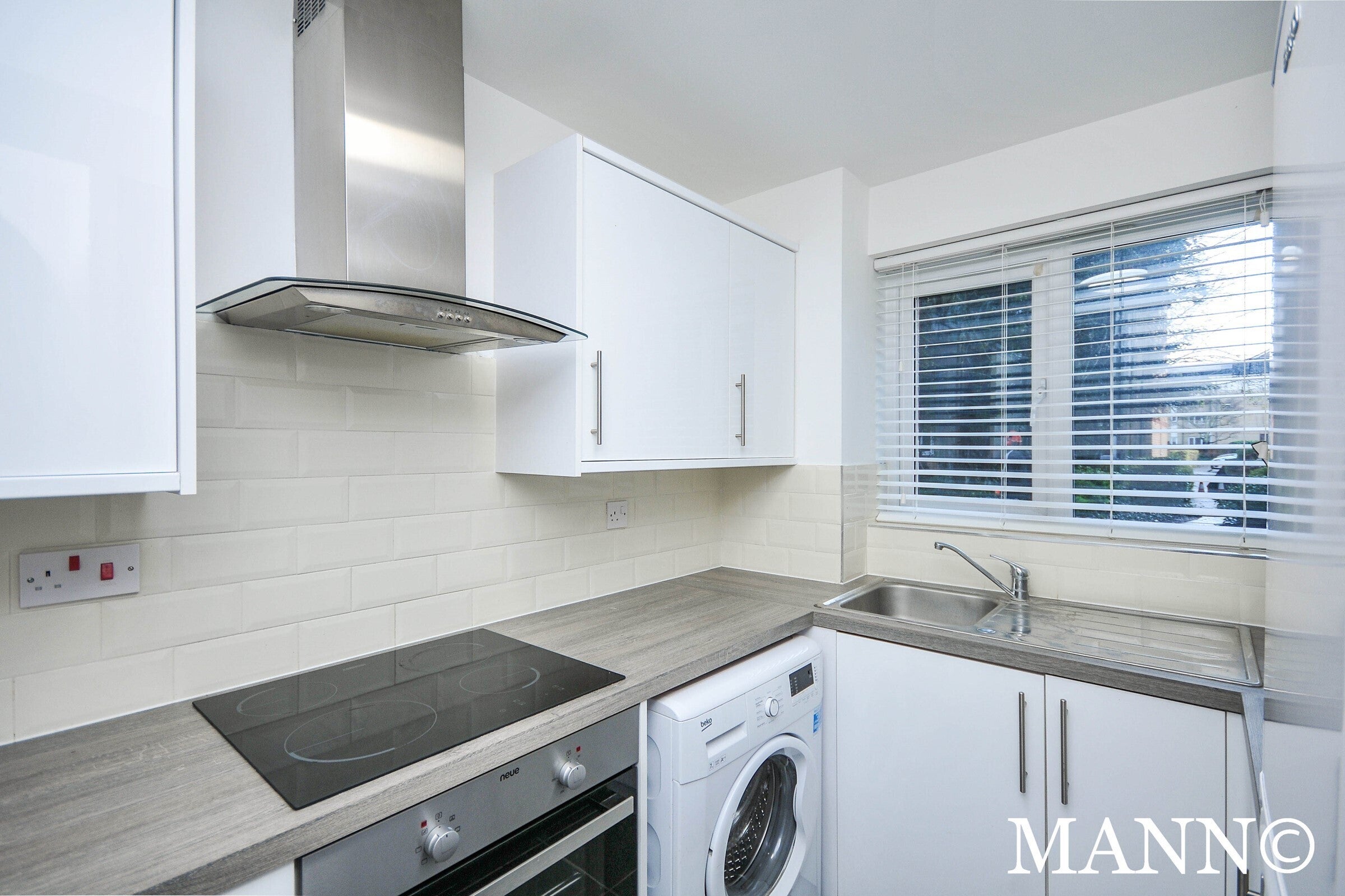 Flat Crosslet Vale in Greater London