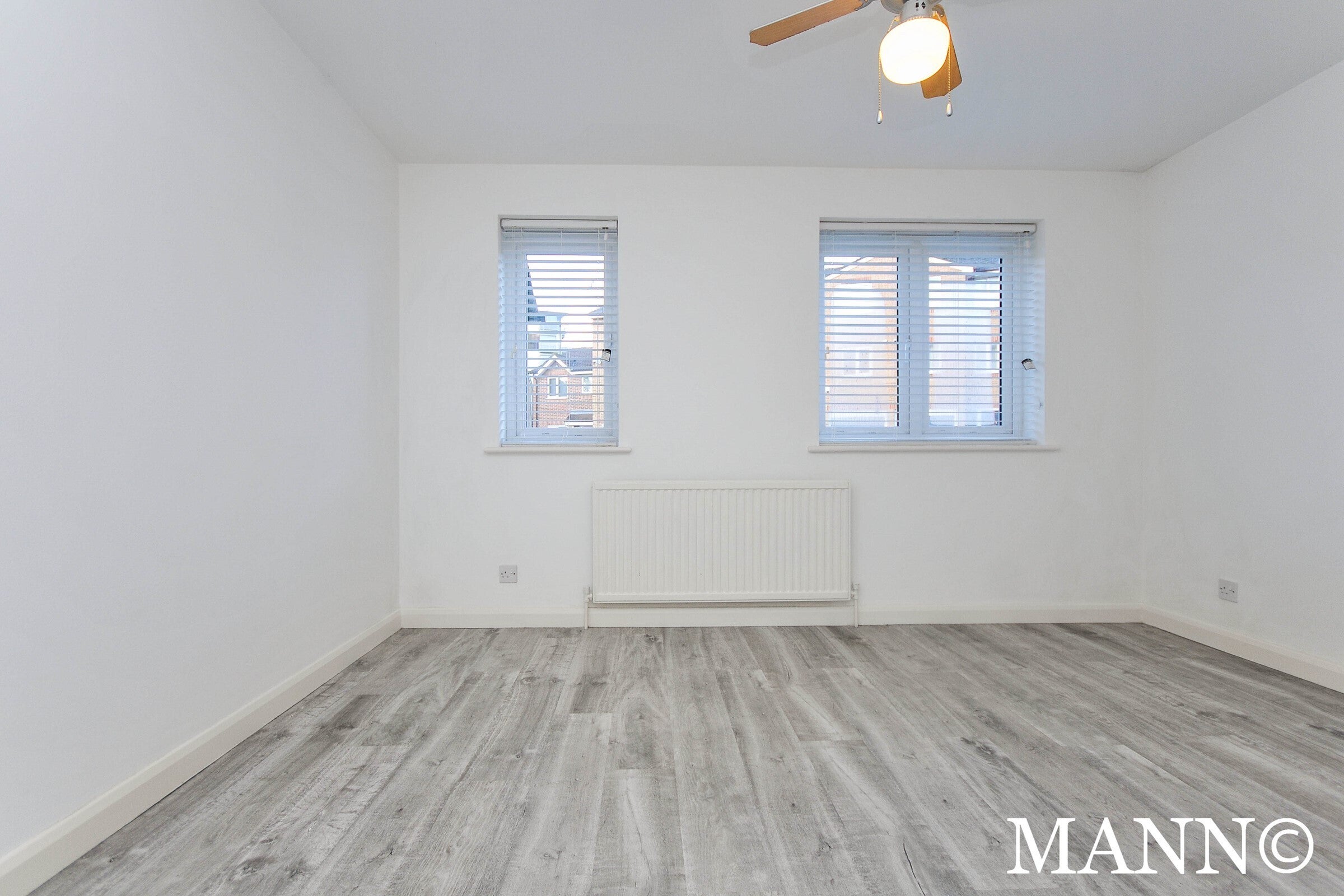 Flat Crosslet Vale in Greater London
