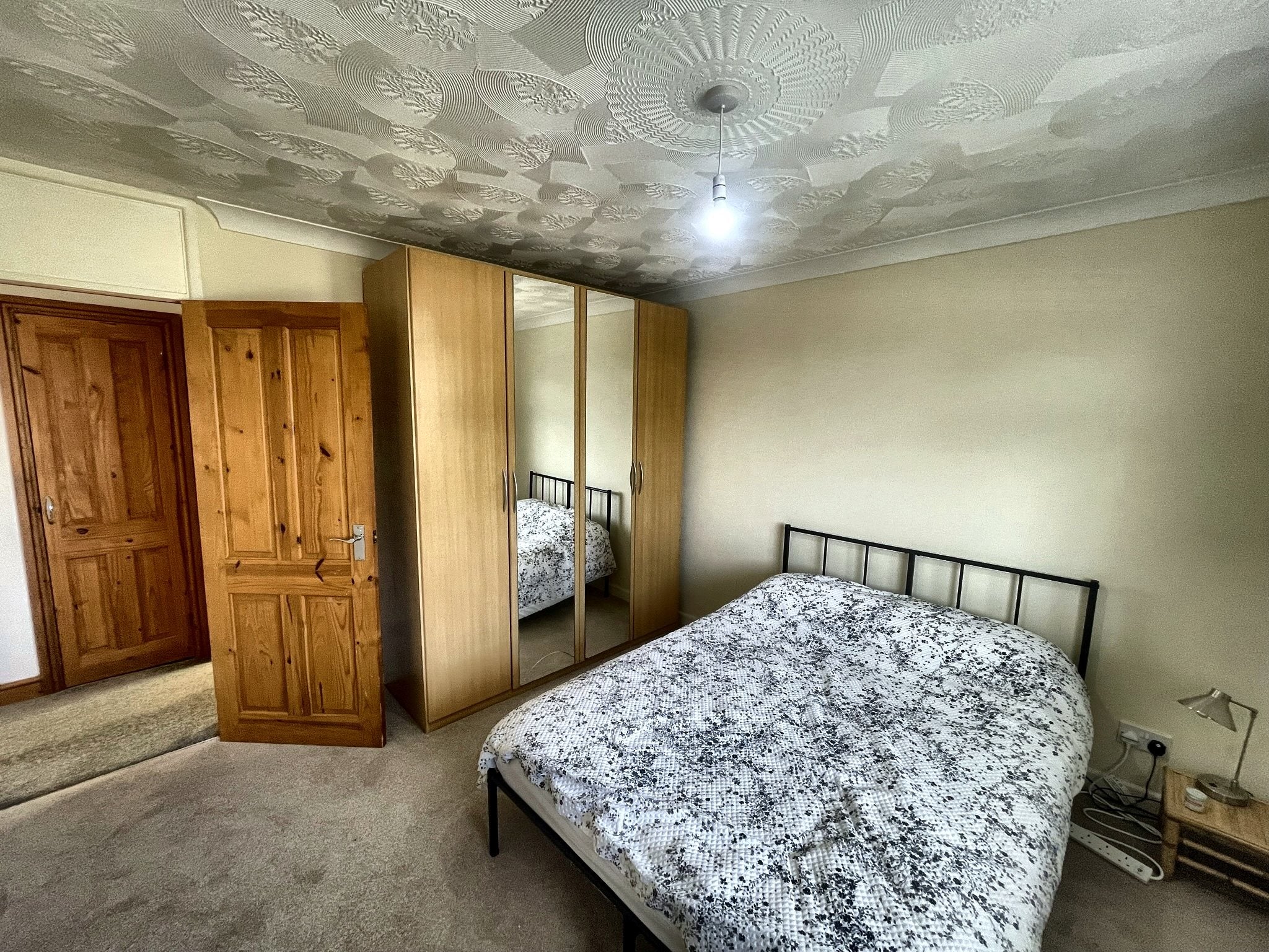 House Edgebury in Woolavington
