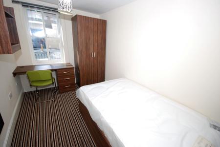 Flat George Street in Royal Leamington Spa