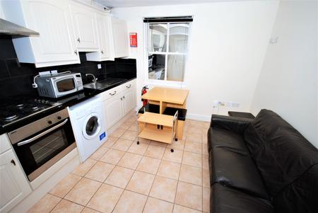 Flat George Street in Royal Leamington Spa