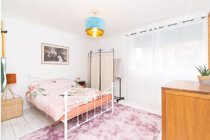 Flat Gordon Road in Thanet