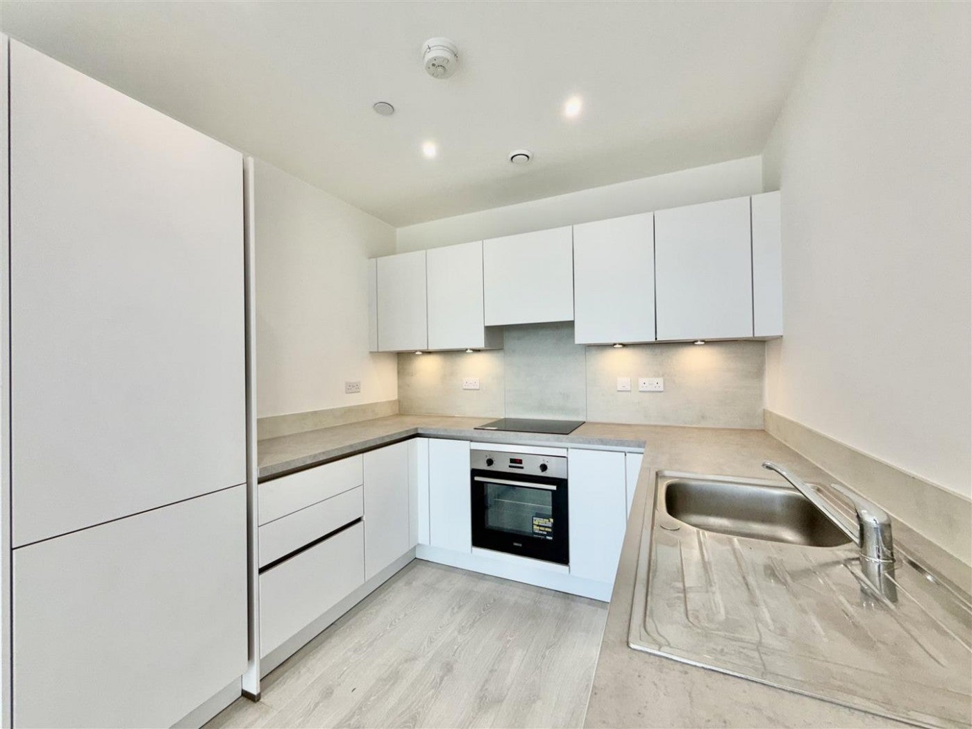 Flat Alexandra Road in Greater London