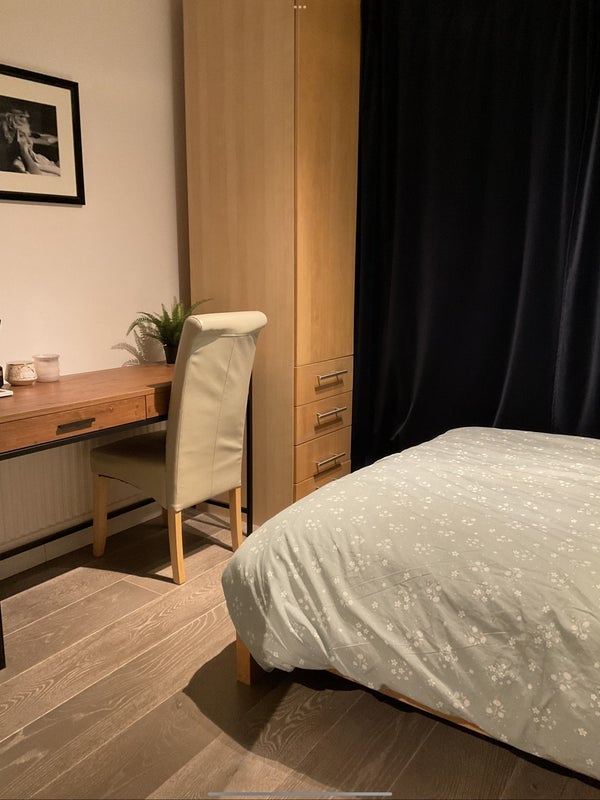 Room Capstan Square in Greater London