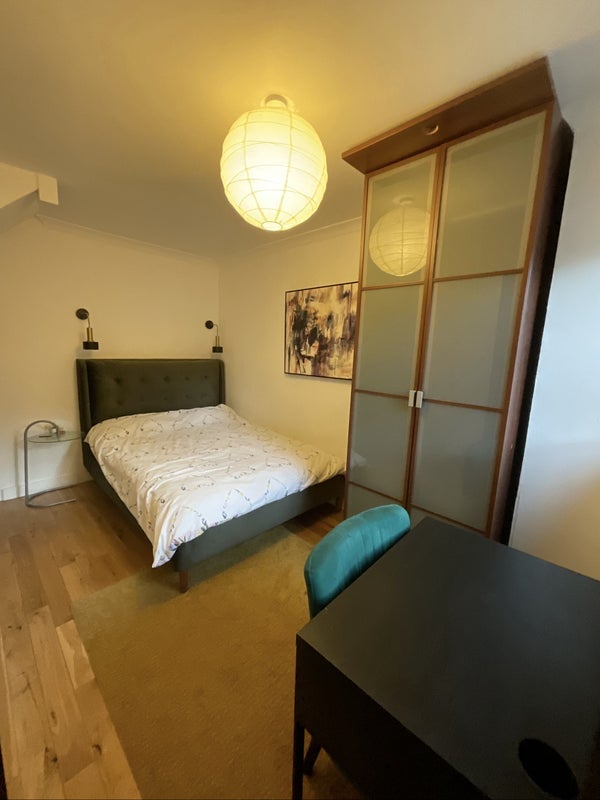 Room Capstan Square in Greater London