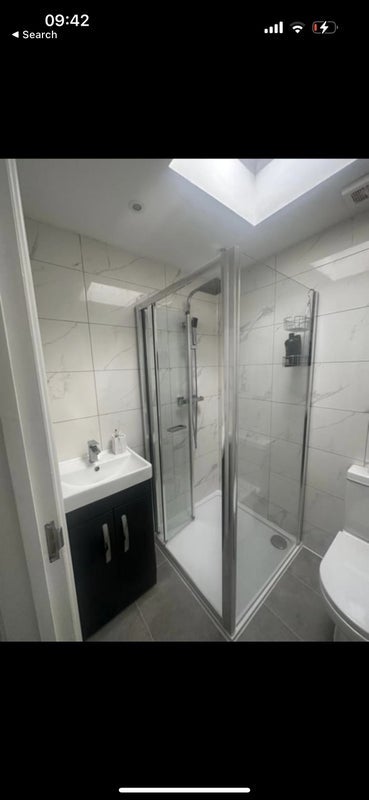 Room Vallentin Road in Greater London