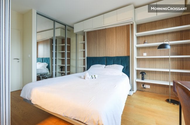 Flat Rue Blainville in Paris