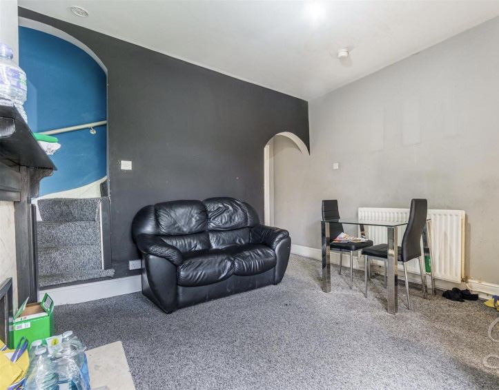 Room Welbeck Street in Mansfield Woodhouse