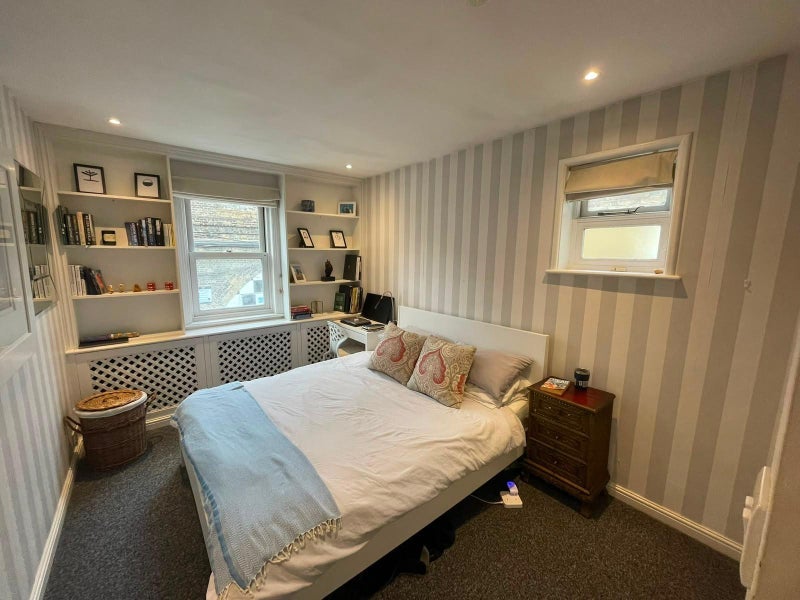 Room Ewald Road in Greater London