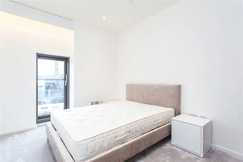 Flat New Mill Road in Greater London