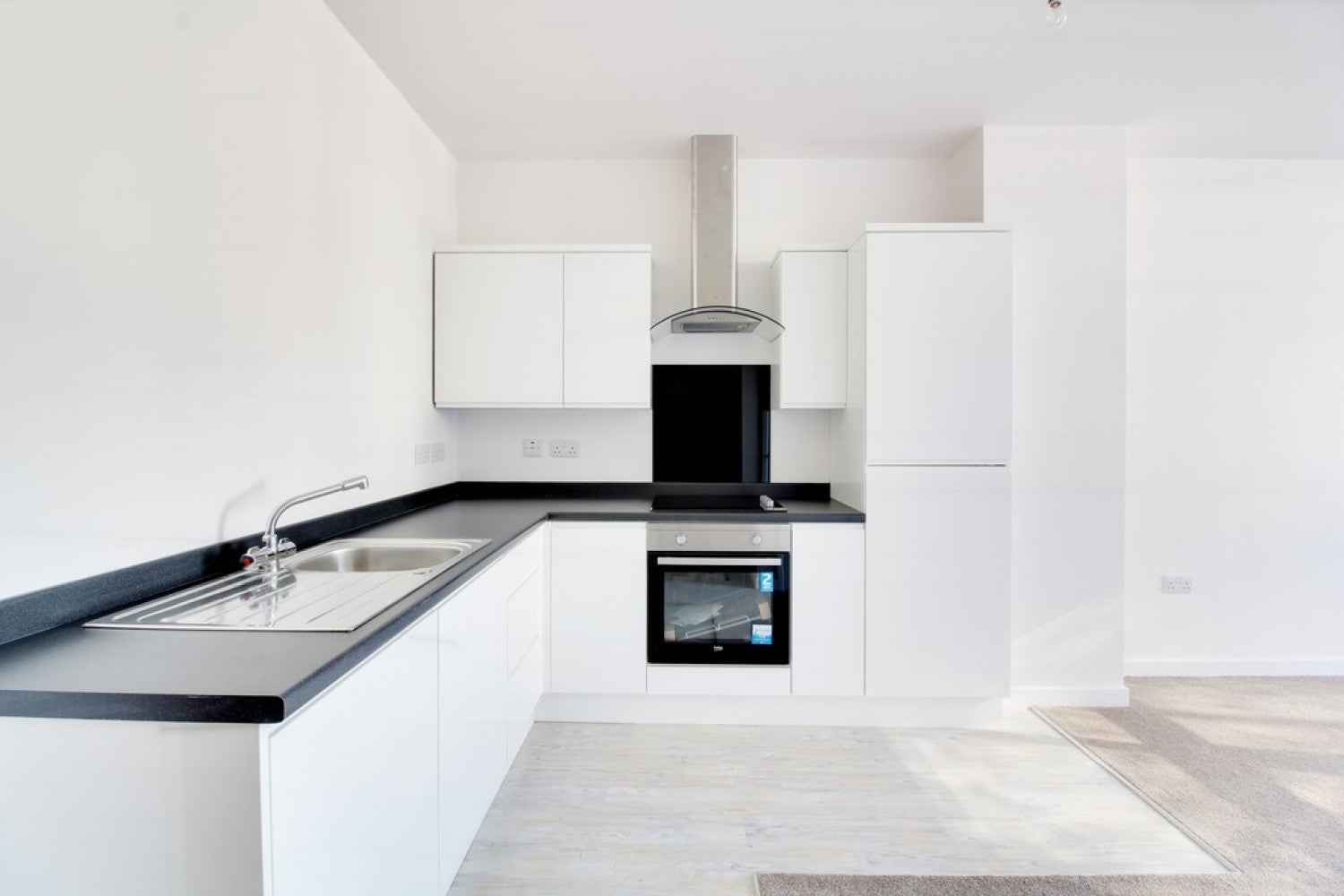 Flat Victoria Avenue in Southend-on-Sea